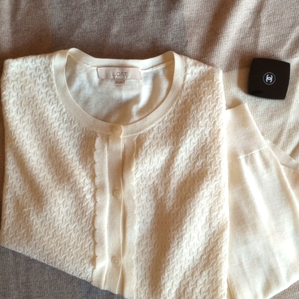 ANN TAYLOR Sweater Cream Career Casual  Embellished Design  XL